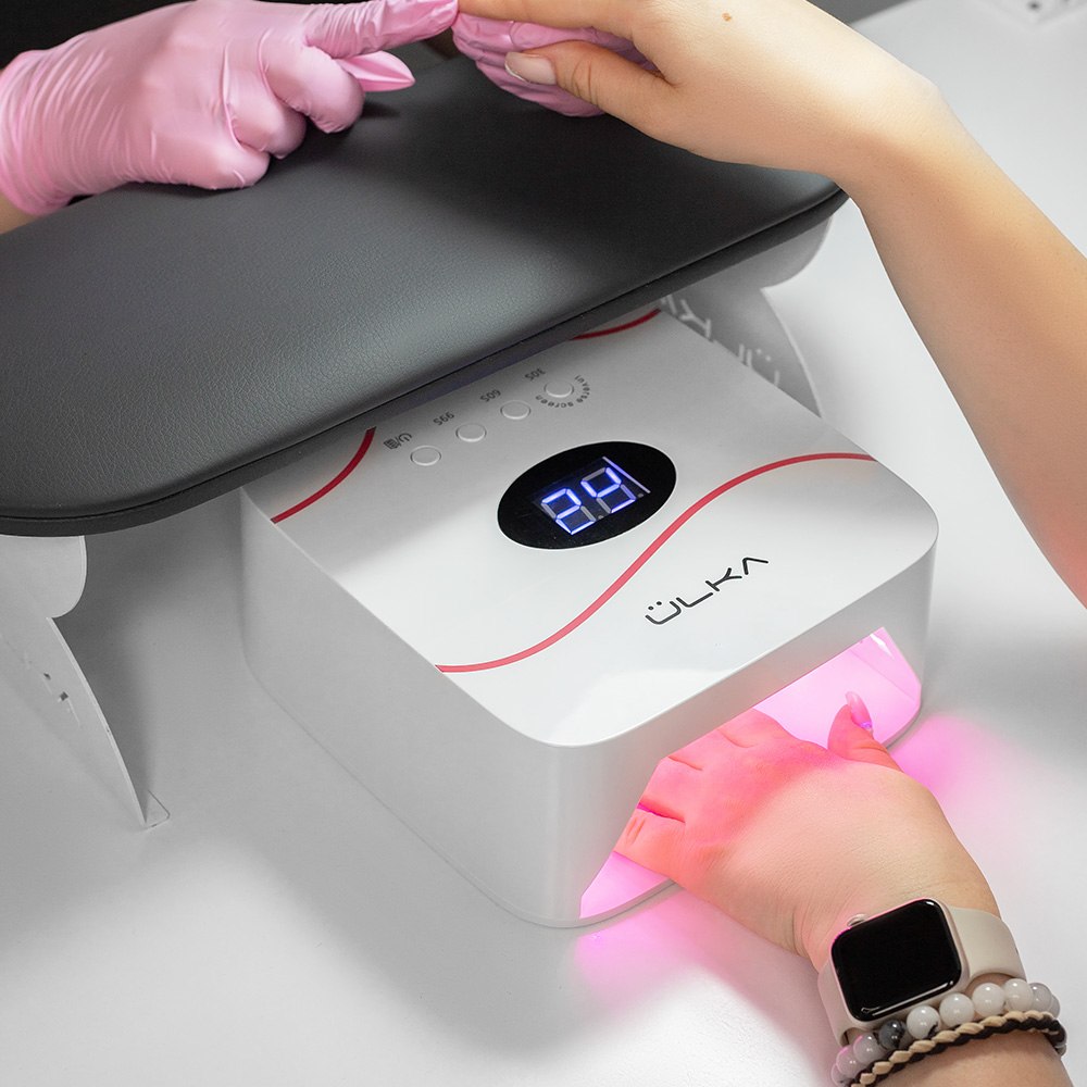 ÜLKA LÜMOS UV/LED Lamp for Manicure and Pedicure